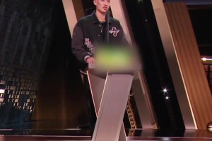 有谁认识的？是中国人吗？篮网啦啦队宝贝惊现漂亮黄种人妹子