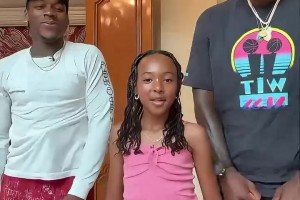 太爽了！据说最近湖人球迷的心情如下😇