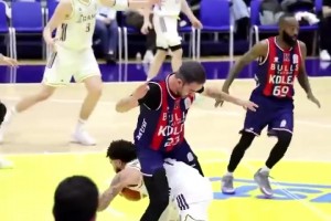 双探花齐上阵？杰伦·布朗：今年我一定把塔图姆请来直播！大家敬请期待