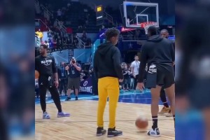 😲在这就是球星打法！PJ塔克野球局持球一挑多！